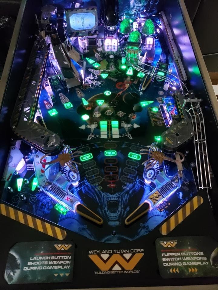 Aliens 5 Piece Set